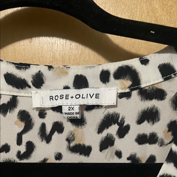 Cato Black and White Animal Print Blouse - Picture 2 of 4